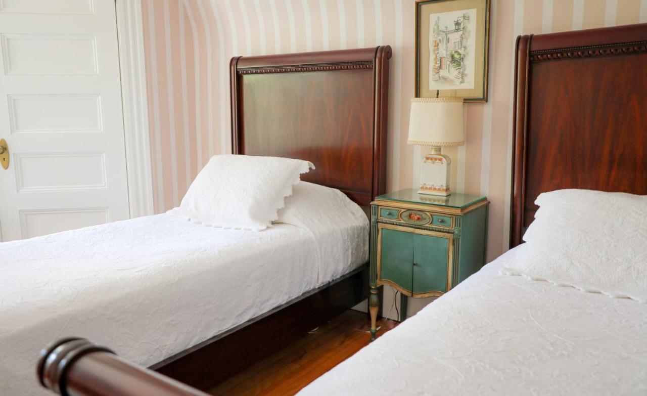 The Belmont Couette-café 3*